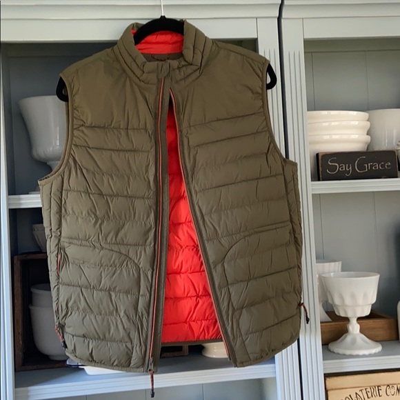 gap primaloft vest